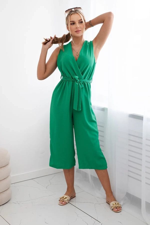 Kesi Jumpsuit with a tie at the waist with green straps