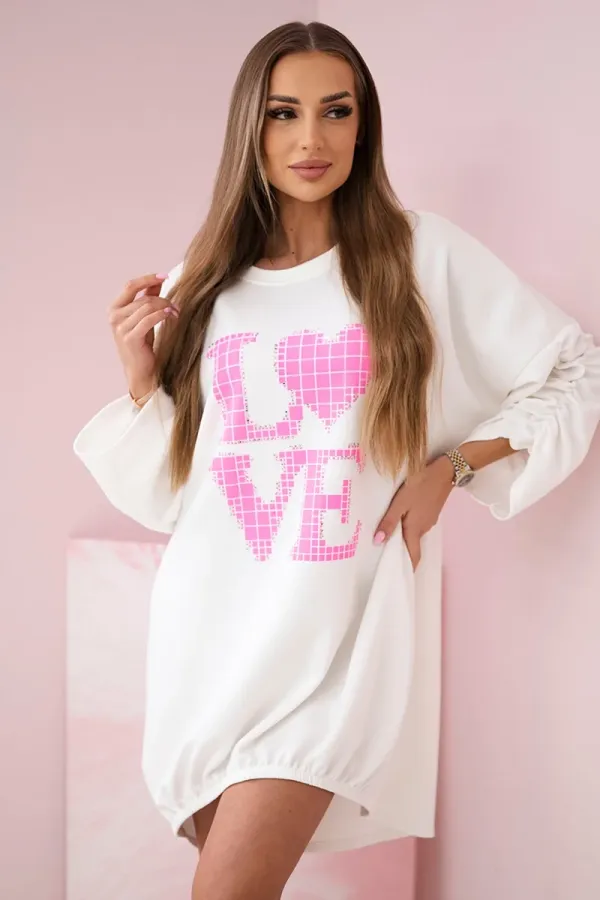 Kesi Włoski Kesi Włoski Dress with a longer back and print ecru