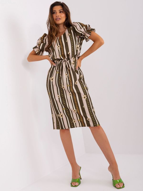 Fashionhunters Khaki dress with print and short sleeves