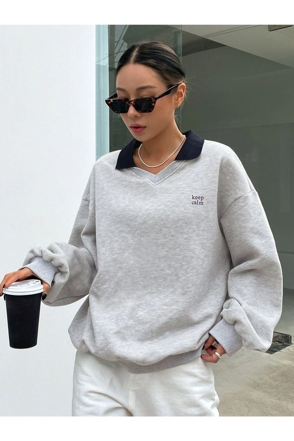 Know Know Women's Gray Keep Calm Printed Oversized Collar Sweatshirt.
