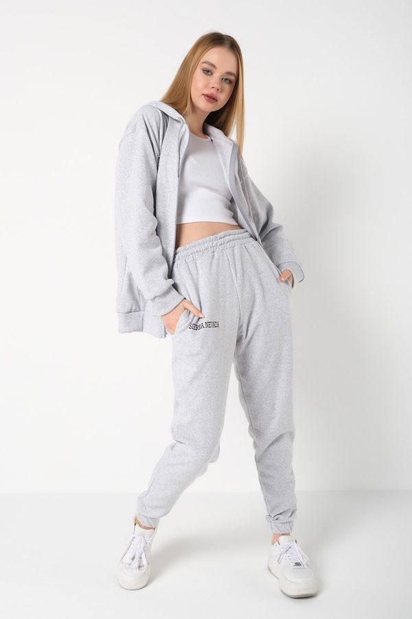 Know Know Women's Gray Sierra Nevada Printed Cardigan Jogger Oversize Tracksuit Set