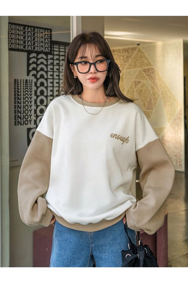 Know Know Women's White Enough Printed Beige Sleeve Detail Oversize Sweatshirt