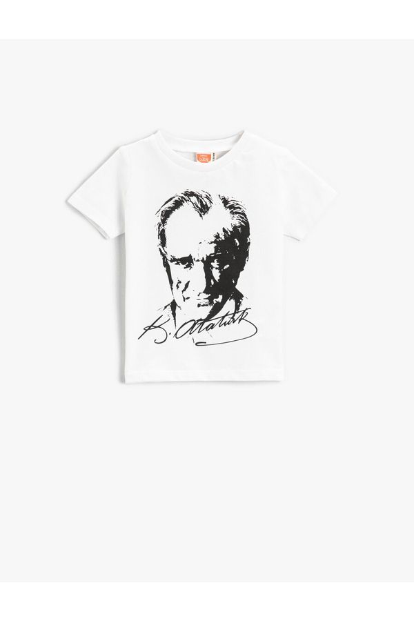 Koton Koton Ataturk Printed T-Shirt Short Sleeved Cotton