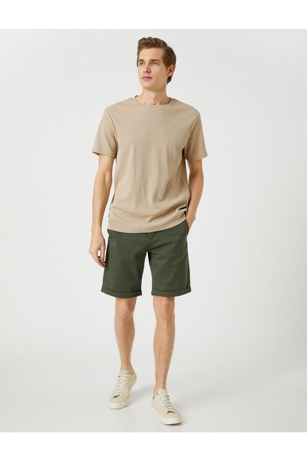 Koton Koton Basic Bermuda Cotton Shorts with Pockets and Buttons.