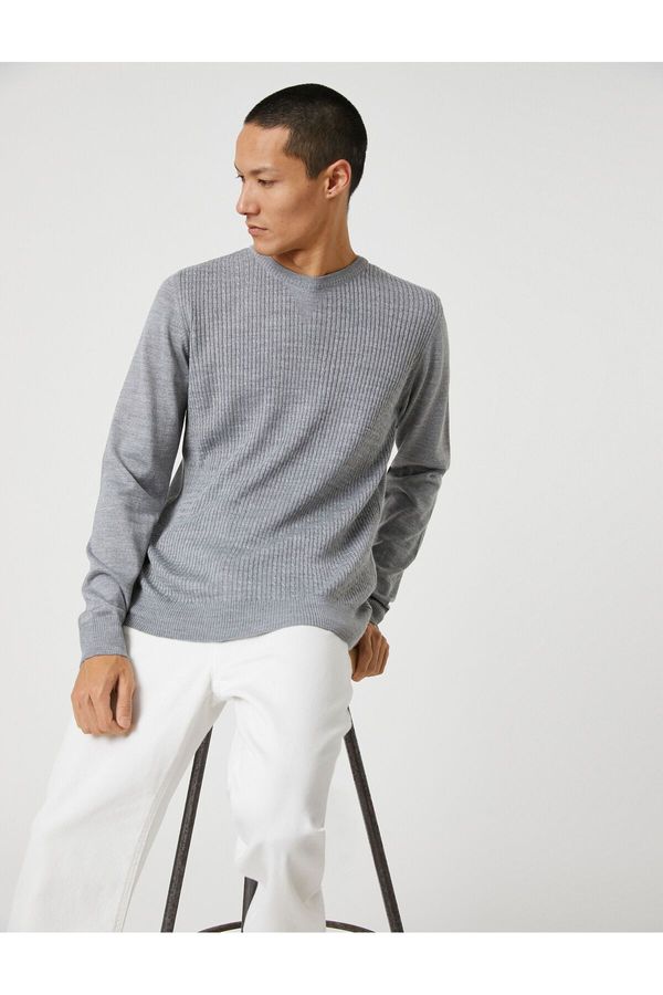 Koton Koton Basic Knitwear Sweater with Knit Detail Crew Neck