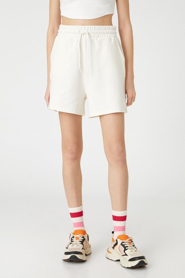 Koton Koton Basic Shorts with Lace-Up Waist, Relaxed Fit.