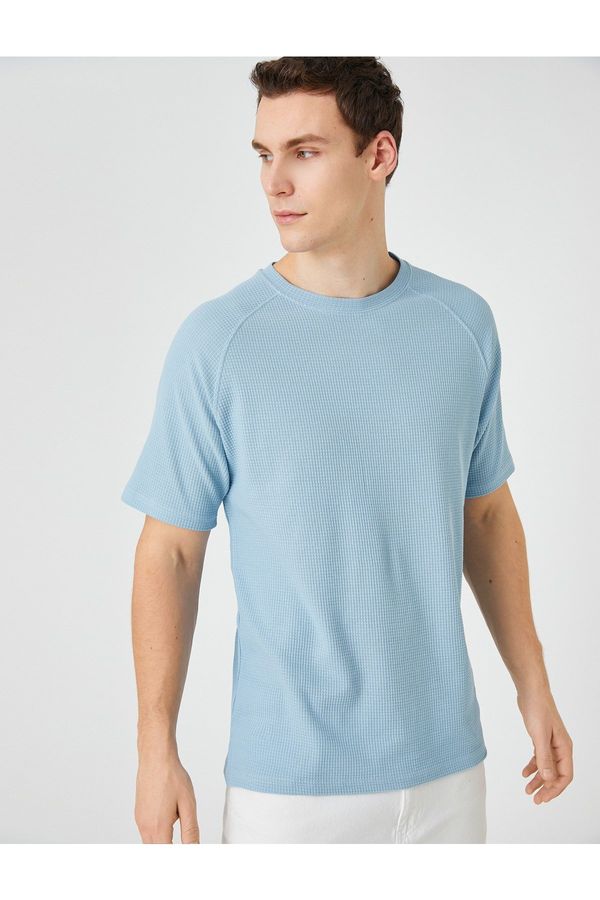 Koton Koton Basic T-Shirt Crew Neck Textured Raglan Sleeve Detailed