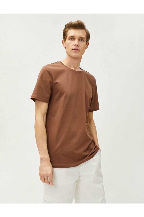 Koton Koton Basic T-Shirt Label Detailed Short Sleeve Crew Neck Cotton