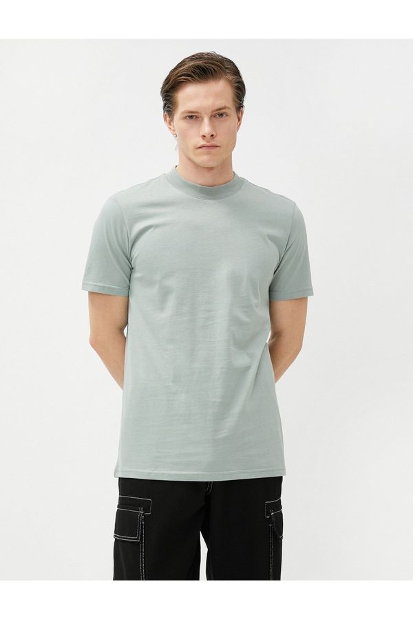 Koton Koton Basic T-shirt with a Crew Neck Slim Fit Short Sleeve Cotton