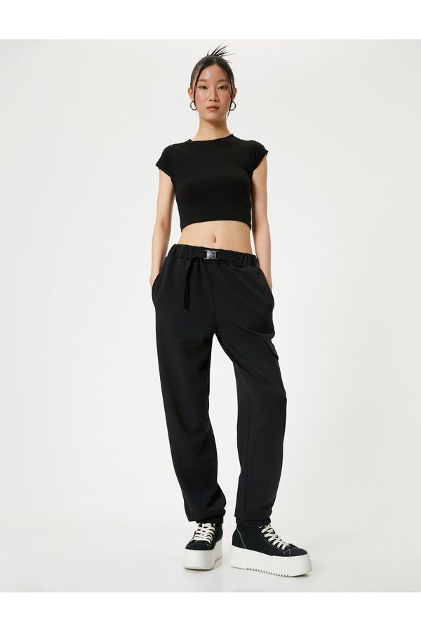 Koton Koton Cargo Jogger Sweatpants with Pocket Belt Detail