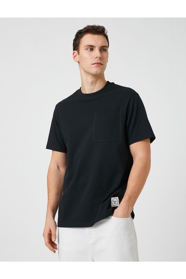 Koton Koton Crew Neck T-shirt with Pocket Detail Label Printed Short Sleeves