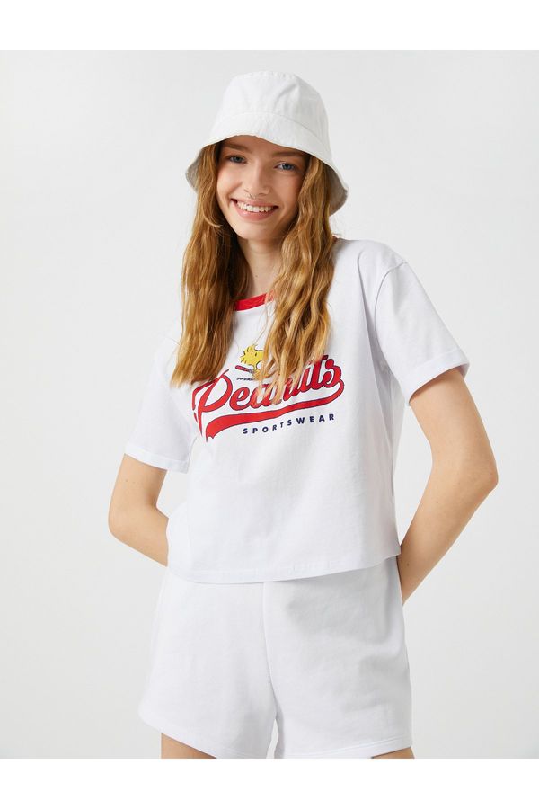Koton Koton Crop T-Shirt Snoopy Licensed Printed Short Sleeved T-Shirt