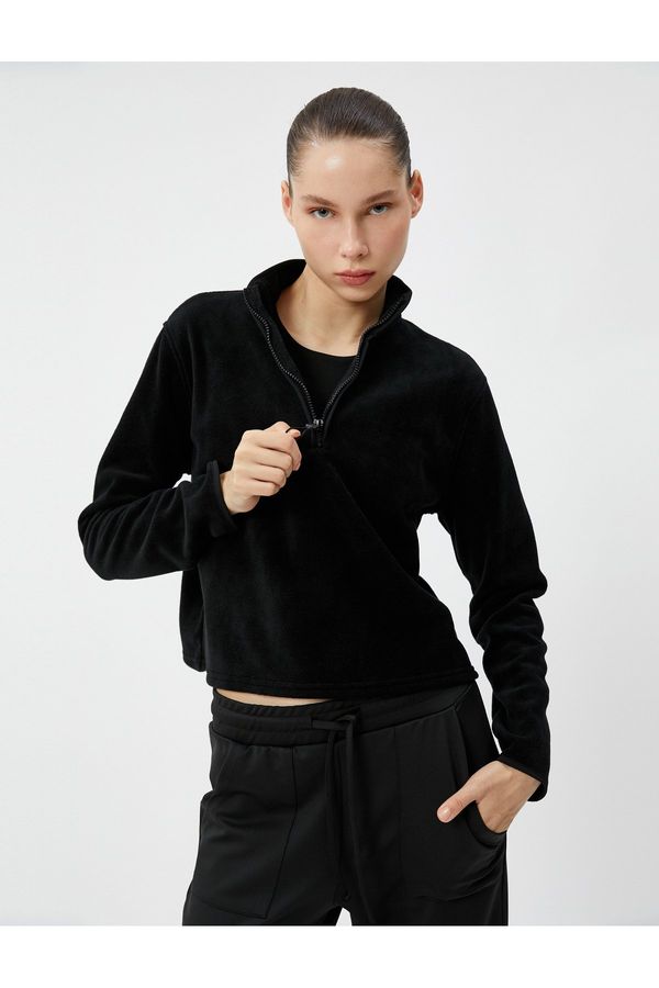Koton Koton Fleece Sweatshirt with Half-Zip Stand-Up Collar Long Sleeves, Comfortable fit.