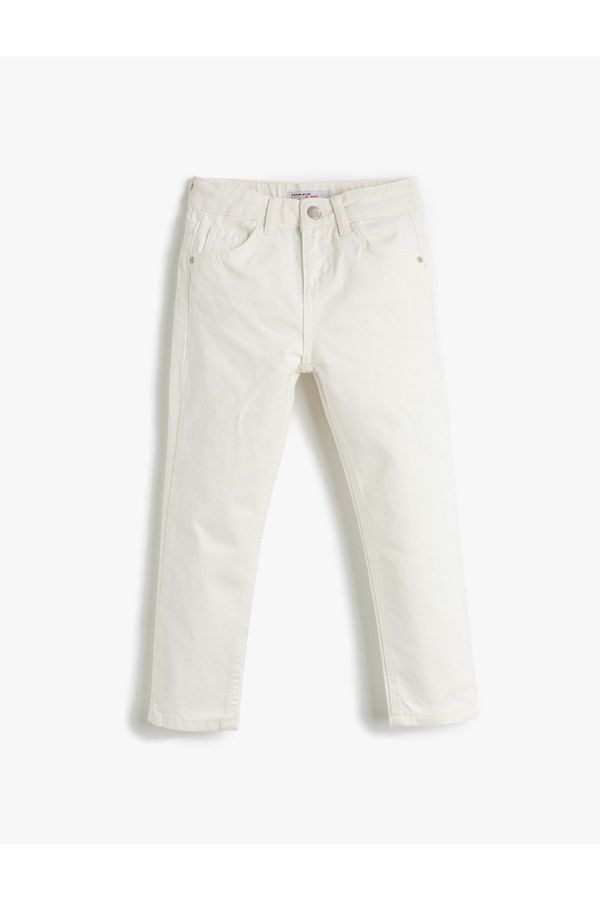 Koton Koton Jeans with a comfortable fit are Pockets. Cotton - Mom Jeans with an Adjustable Elastic Waist.