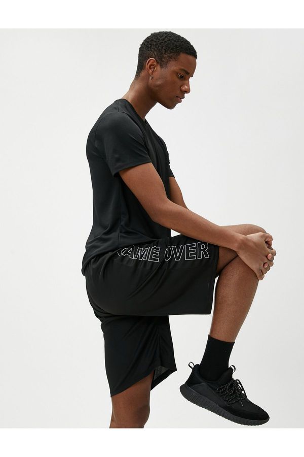 Koton Koton Laced Waist Sports Shorts Pocket Detailed Slogan Printed