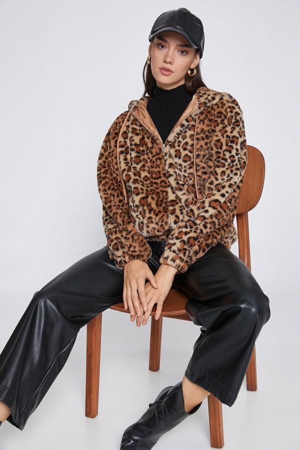 Koton Koton Leopard Patterned Plush Jacket Hooded