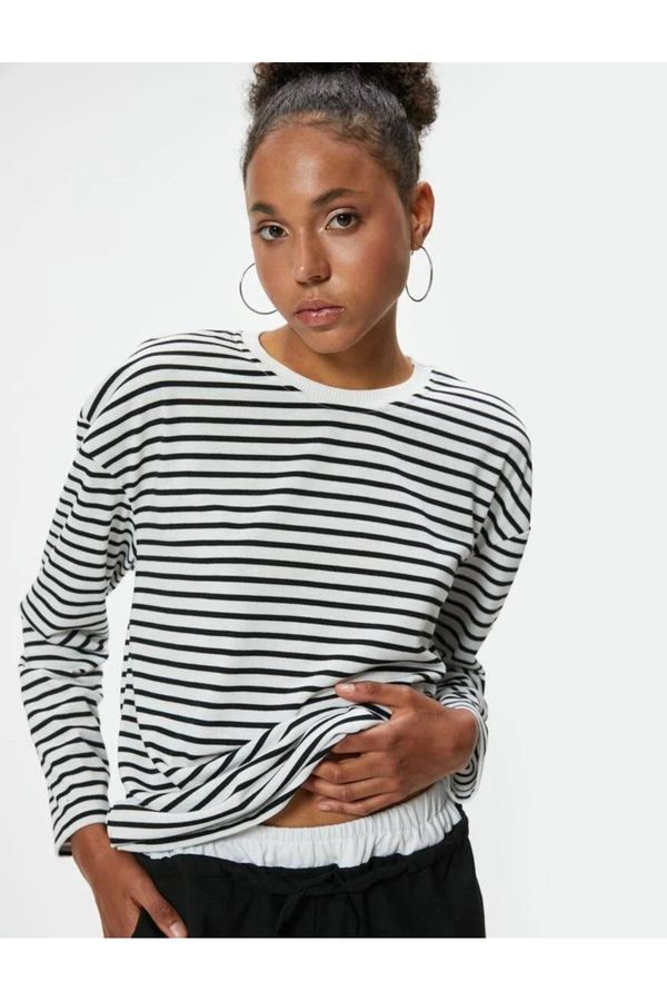 Koton Koton Long Sleeve T-Shirt Crew Neck Relax Fit