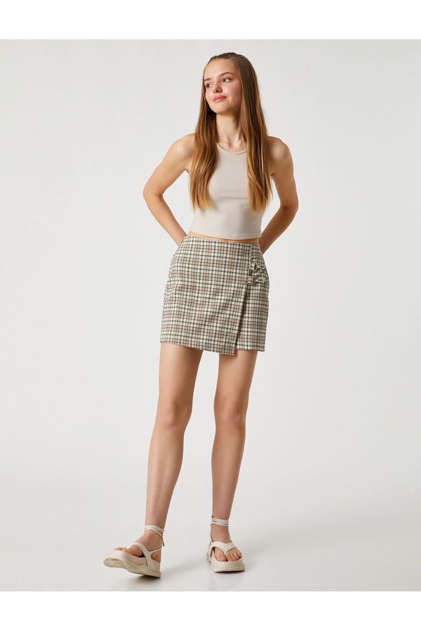 Koton Koton Mini Shorts Skirt Metal Accessory Detail Patterned Viscose Detail.