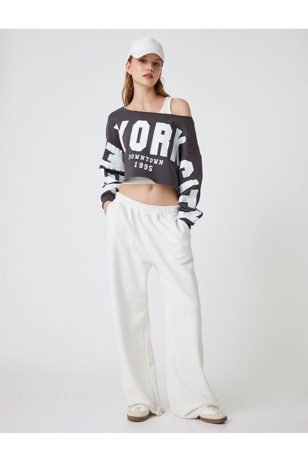 Koton Koton Oversize Crop Sweatshirt Boat Neck Slogan Printed Raised