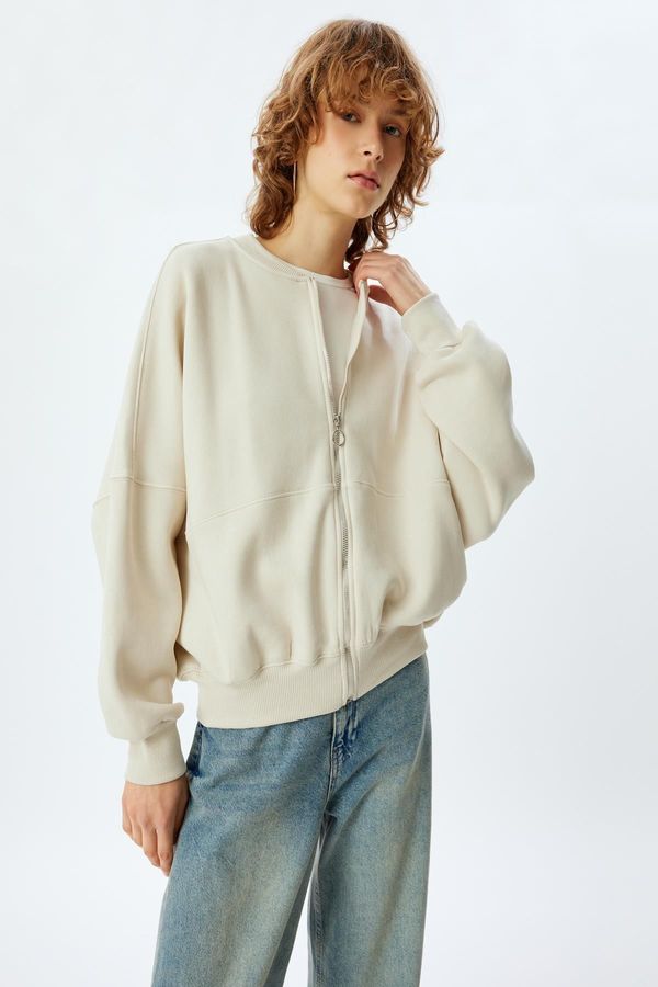 Koton Koton Oversize Zippered Sweatshirt with Stitched Detail and Crew Neck