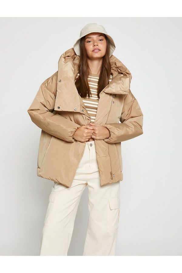 Koton Koton Puffer Jacket with Hooded Pocket Detail