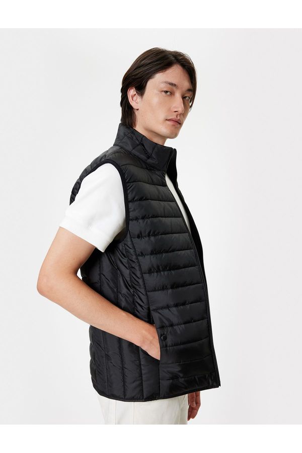 Koton Koton Puffer Vest Slim Fit Stand Collar Pocket Detail