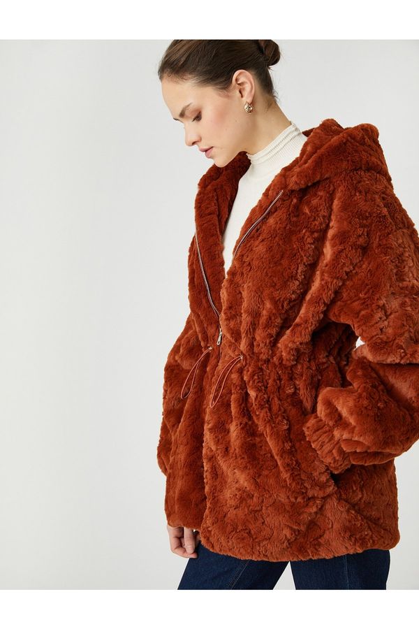 Koton Koton Şahika Ercümen X Oversize Hooded Plush Coat