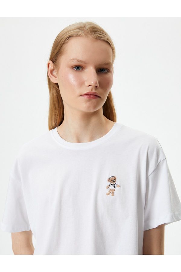 Koton Koton Short Sleeve T-Shirt Crew Neck Embroidered Cotton