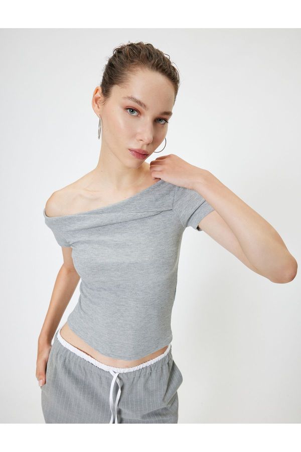 Koton Koton Short Sleeve T-Shirt Open Shoulder Slim Fit