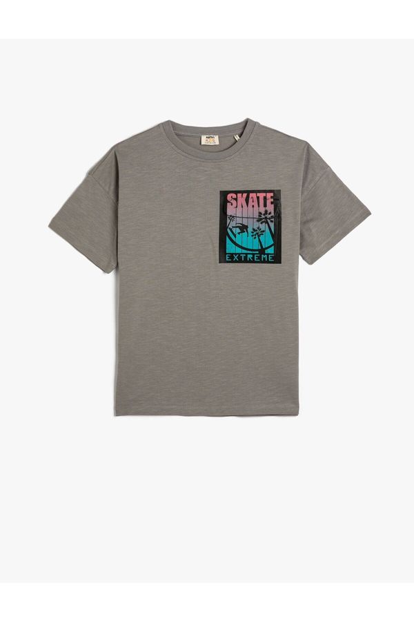 Koton Koton Short-Sleeved T-Shirt with a Printed Cap and Pocket Detail Crew Neck Cotton.