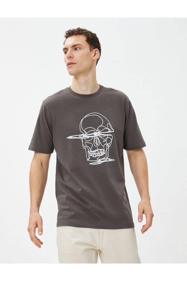 Koton Koton Skull Embroidered T-Shirt Crew Neck Cotton Short Sleeve