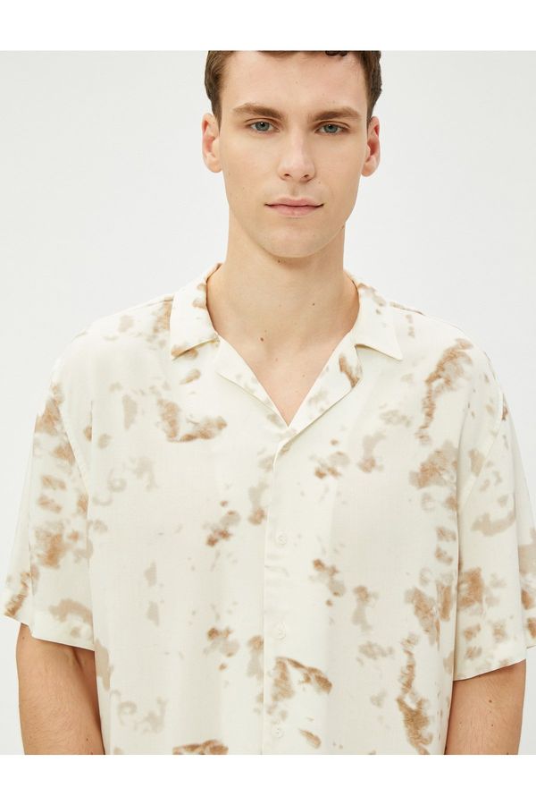Koton Koton Summer Shirt with Short Sleeves, Turndown Collar Abstract Print Detail Viscose Fabric.