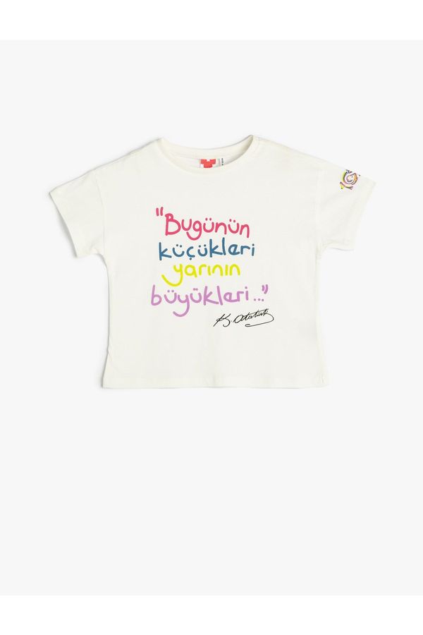 Koton Koton T-Shirt Atatürk Signature Printed Short Sleeve Cotton