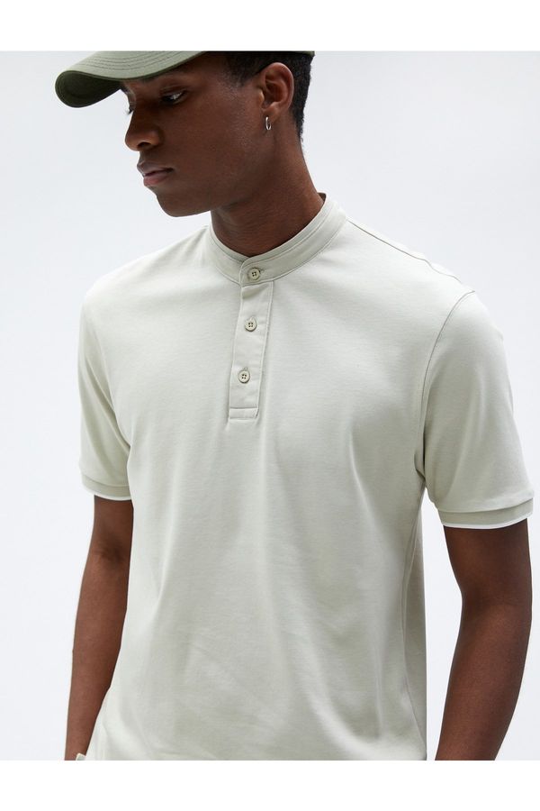Koton Koton T-Shirt with a wide collar, Slim fit Buttoned Short Sleeves Pile