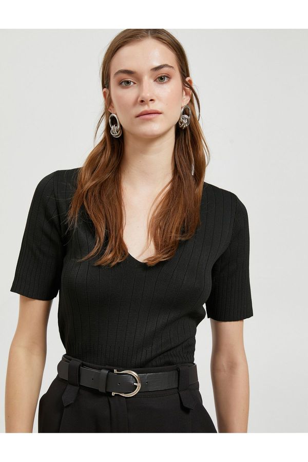 Koton Koton V-Neck Ribbed Short Sleeve Knitwear Sweater