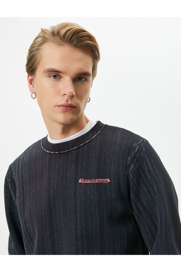 Koton Koton Washable Sweatshirt with Slogan Detail Crew Neck Ribbed