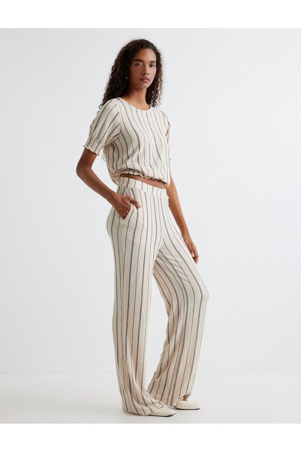 Koton Koton Wide Leg Trousers with Pockets Textured Standard Waist