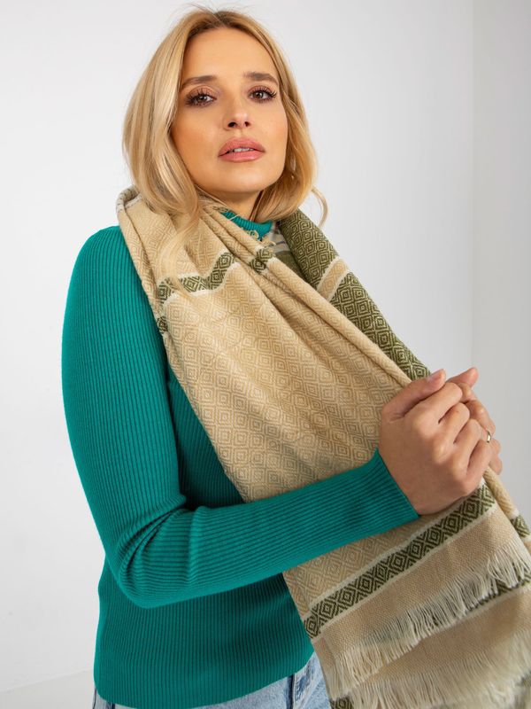 Fashionhunters Lady's beige and green patterned scarf