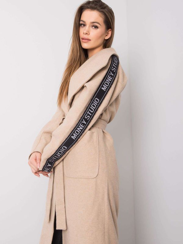 Fashionhunters Lady's beige coat with belt