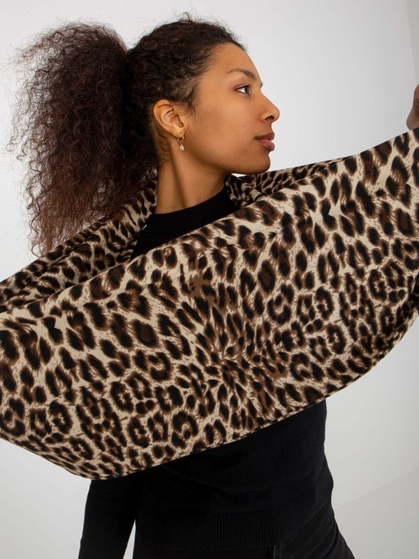 Fashionhunters Lady's beige leopard scarf