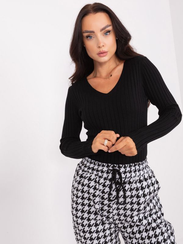 Fashionhunters Lady's black knitted sweater