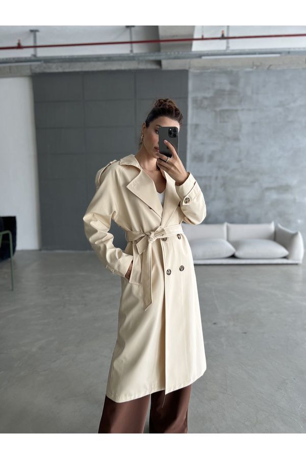 Laluvia Laluvia Cream Button Detailed Long Trench Coat with a Belt