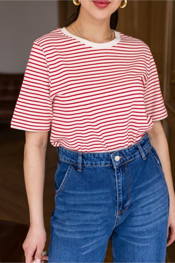 Laluvia Laluvia Ecru-Red Striped Crew Neck Cotton T-Shirt