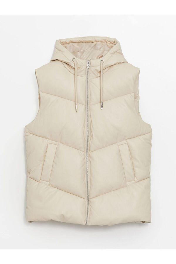 LC Waikiki LC Waikiki Hooded Plain Leather Look Women's Puffer Vest