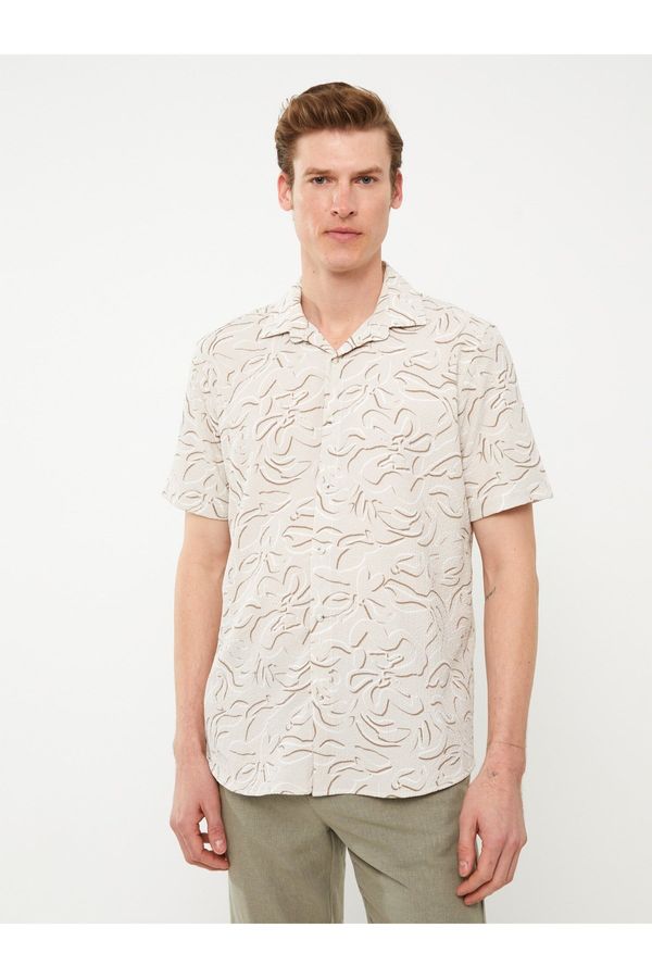 LC Waikiki LC Waikiki Men's Regular Fit Short Sleeve Patterned Shirt.