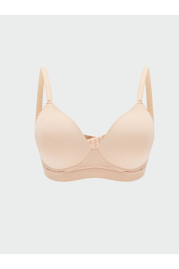 LC Waikiki LC Waikiki Non-wired, unpadded plain bra