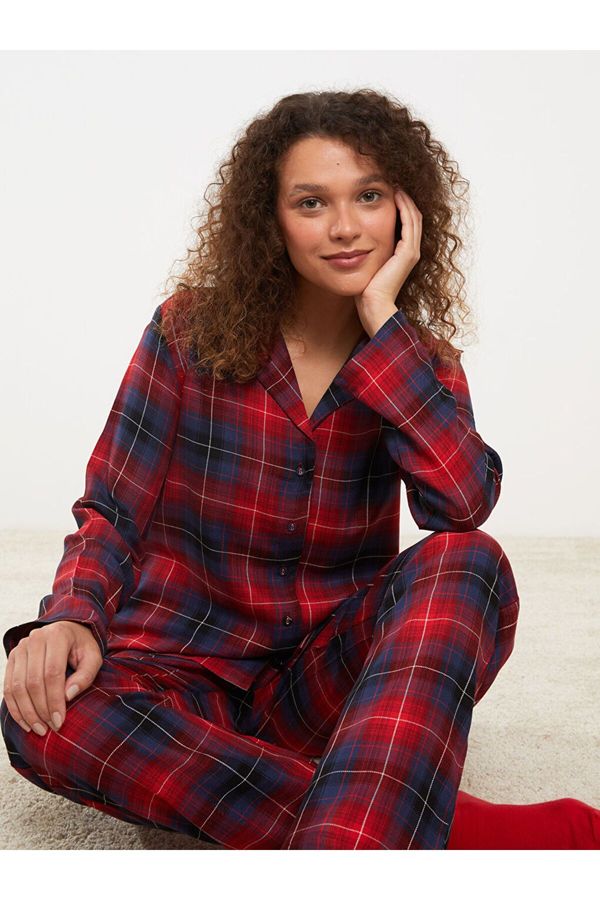 LC Waikiki LC Waikiki Women's Christmas Themed Long Sleeve Pajamas Set