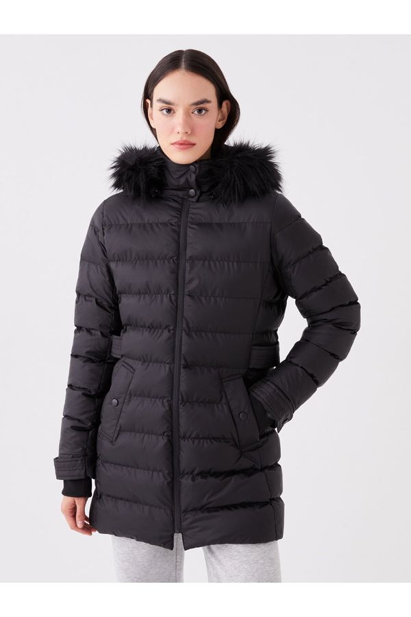 LC Waikiki LC Waikiki Women's Hooded Plain Puffer Coat