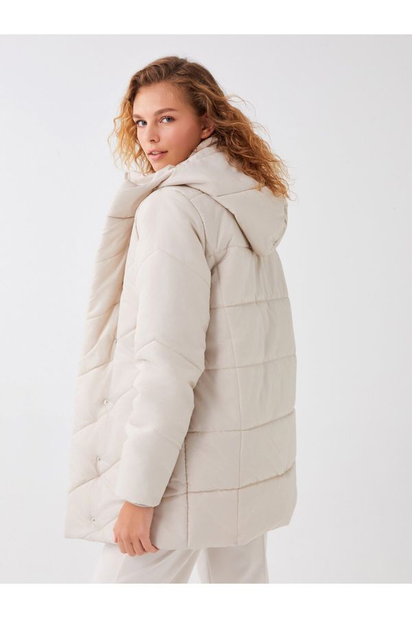 LC Waikiki LC Waikiki Women's Hooded Plain Puffer Coat