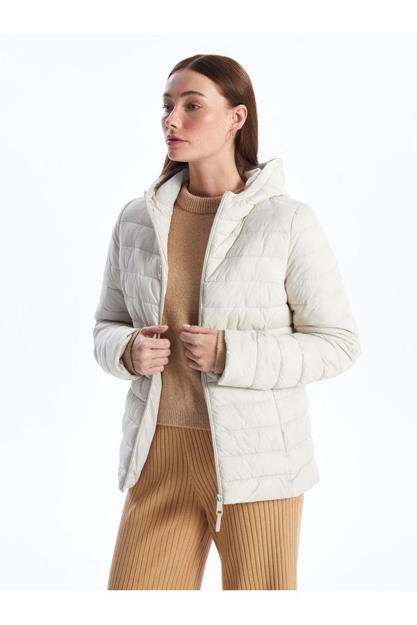 LC Waikiki LC Waikiki Women's Hooded Plain Puffer Coat